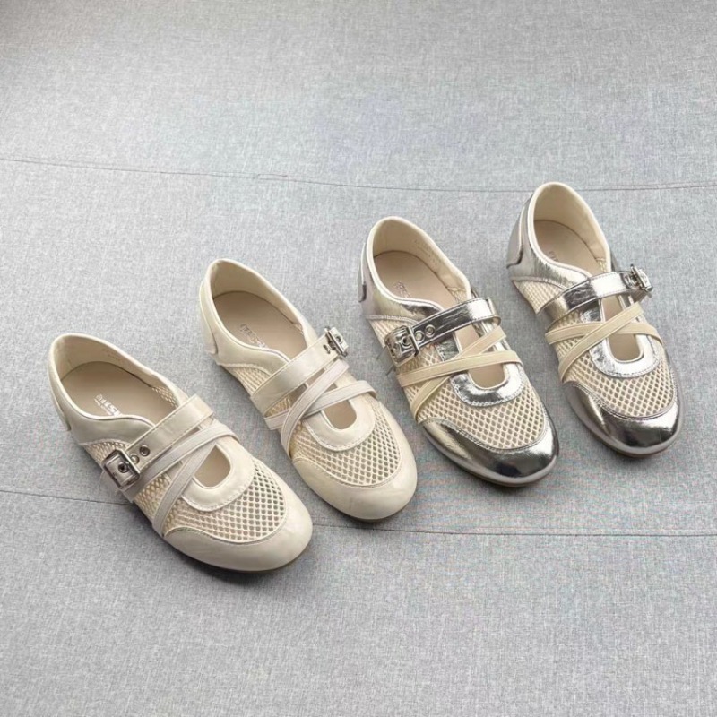Women'S Shoes - Nuove Sneakers Intrecciate con Dettagli Traforati